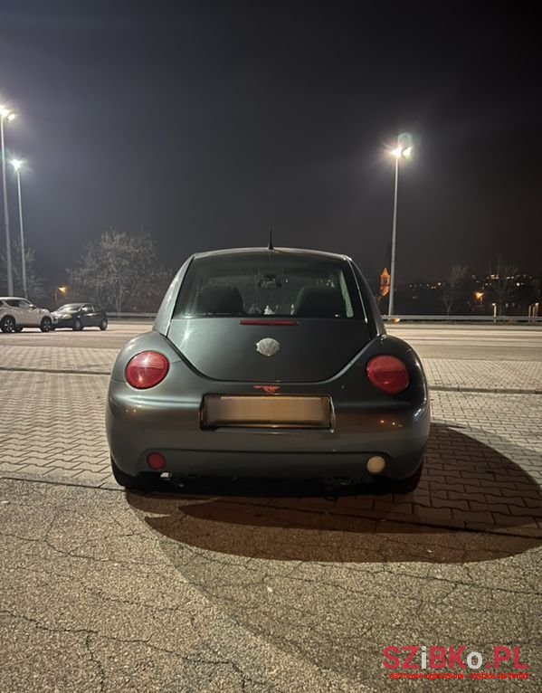 2003' Volkswagen New Beetle 1.4 photo #6