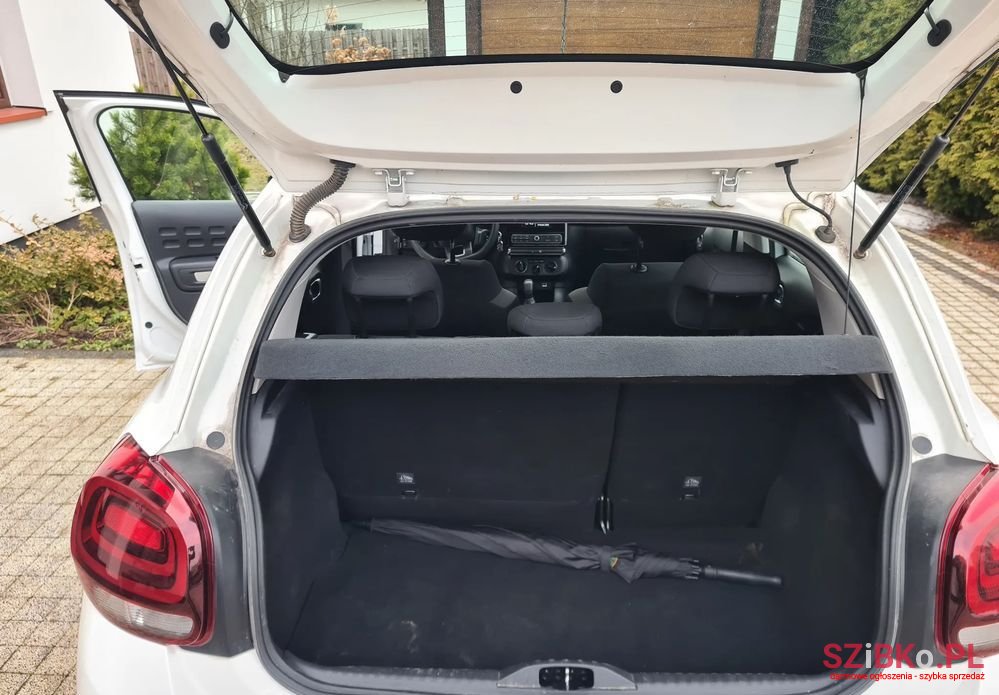 2020' Citroen C3 1.2 Puretech Shine photo #2