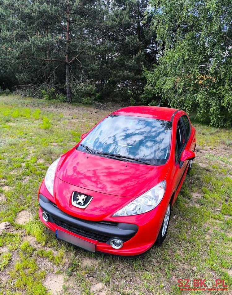 2007' Peugeot 207 95 Vti Sport photo #2