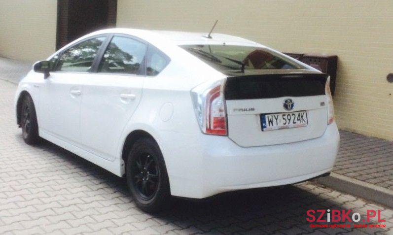 2014' Toyota Prius photo #3