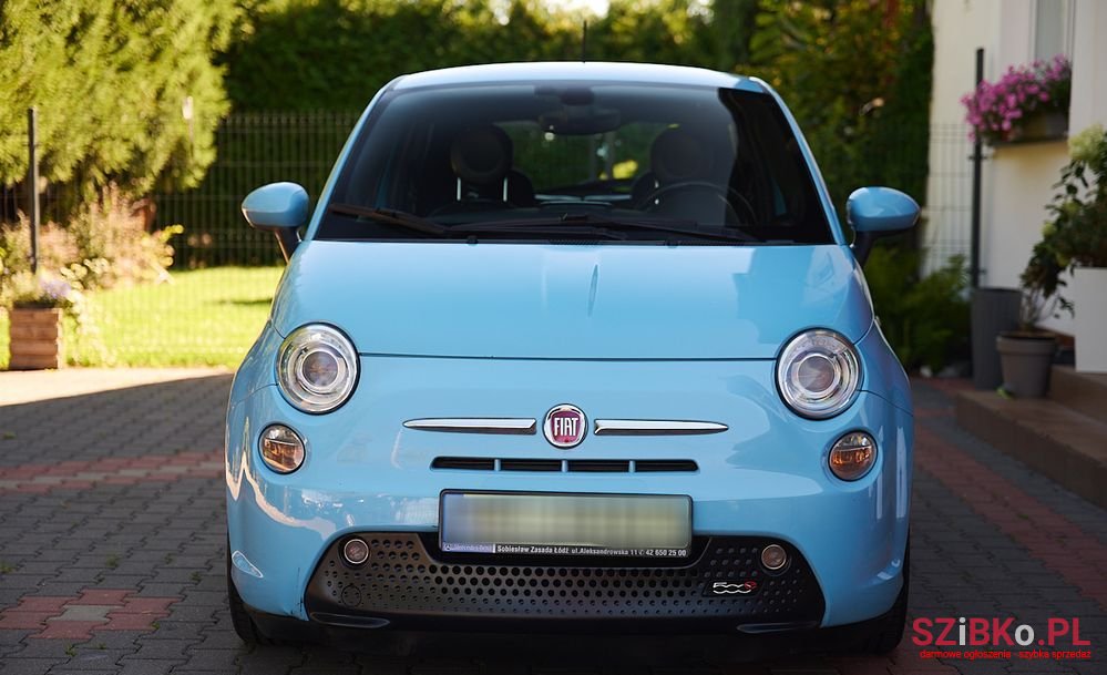 2016' Fiat 500e photo #5