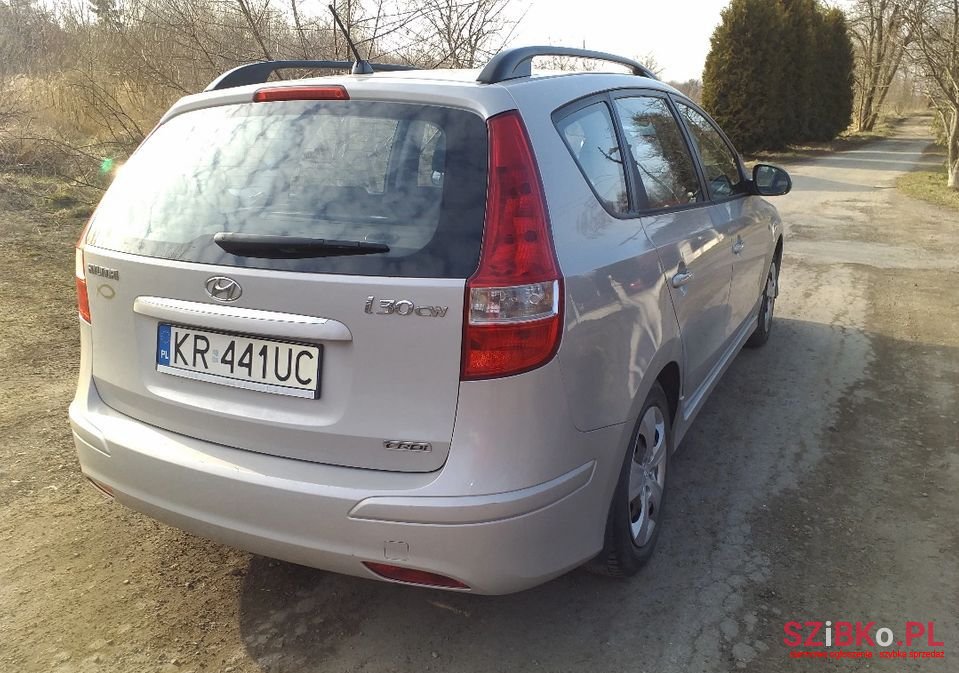 2011' Hyundai i30 Comfort photo #3