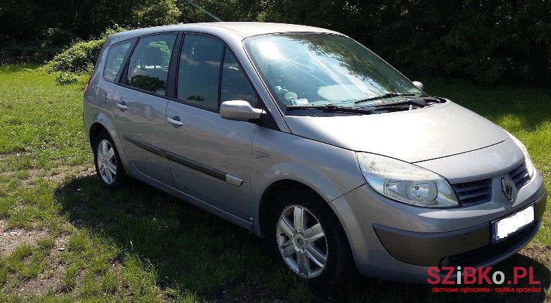 2005' Renault Scenic photo #1