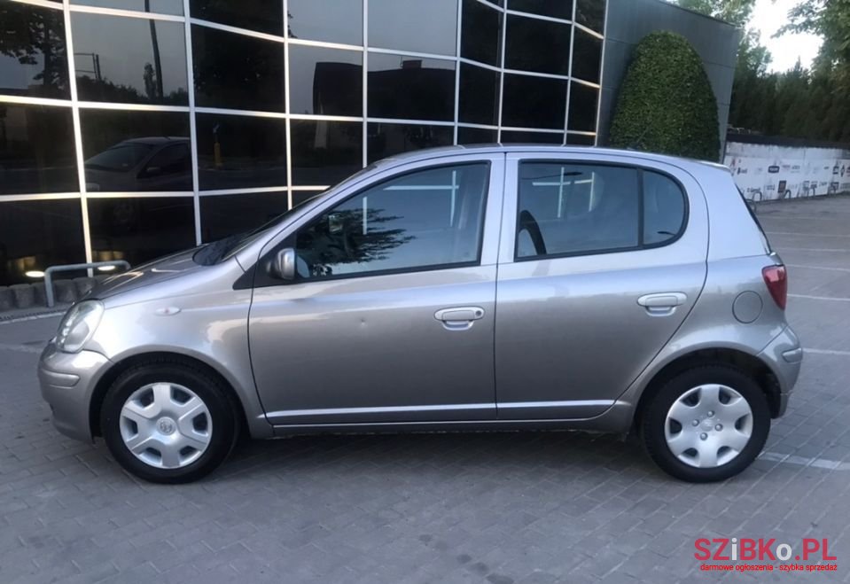 2004' Toyota Yaris photo #6