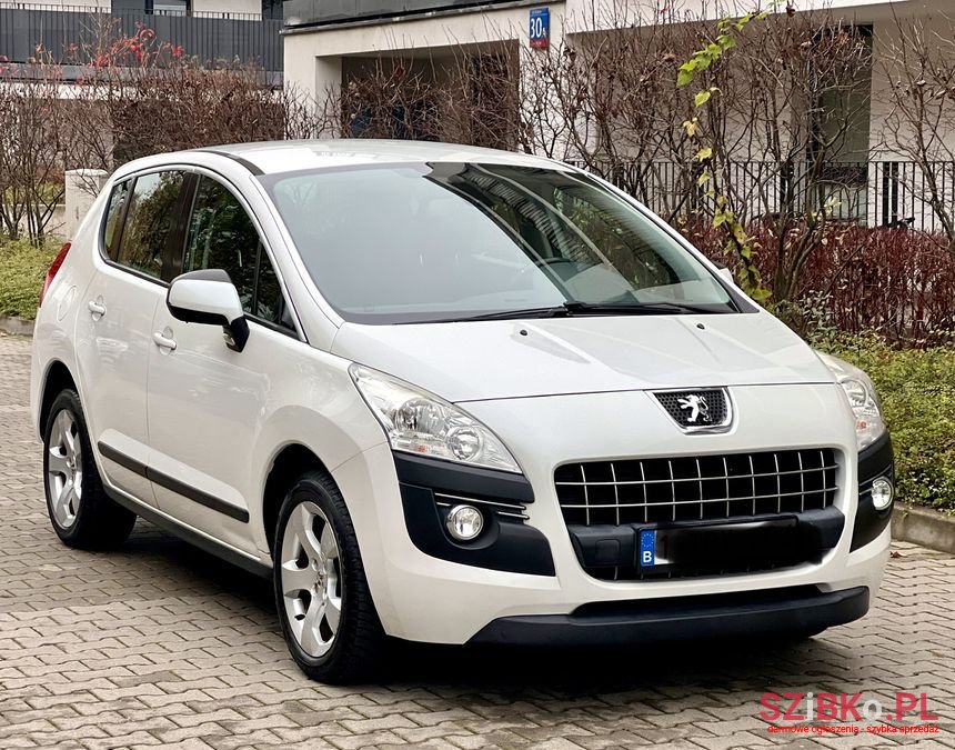 2011' Peugeot 3008 photo #2