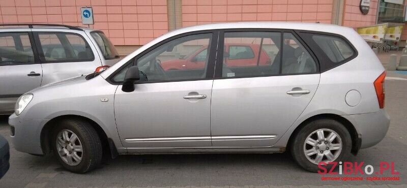 2007' Kia Carens photo #6