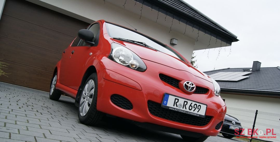 2009' Toyota Aygo photo #2