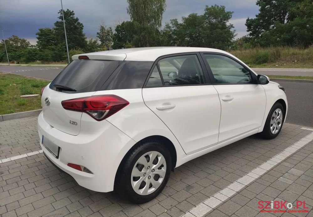 2016' Hyundai i20 photo #4