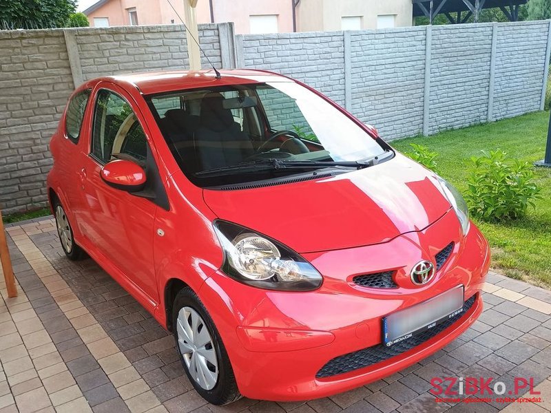 2008' Toyota Aygo photo #2