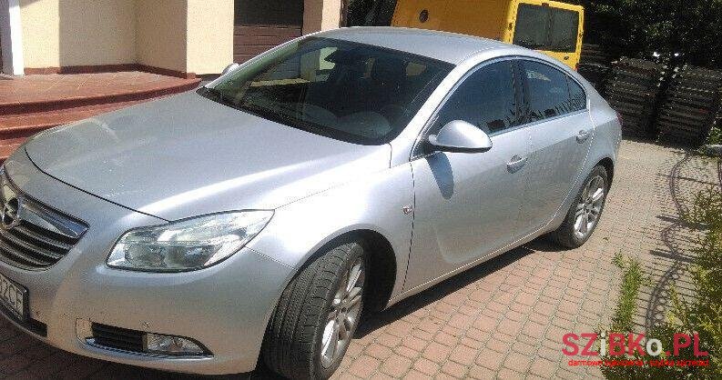 2009' Opel Insignia photo #1