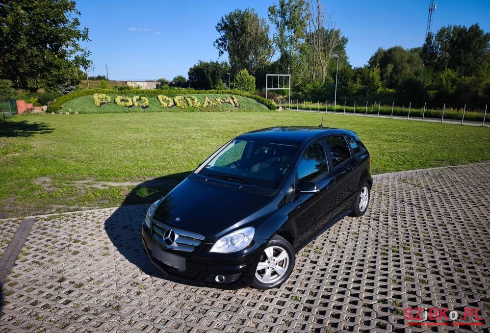 2010' Mercedes-Benz B-Class photo #2