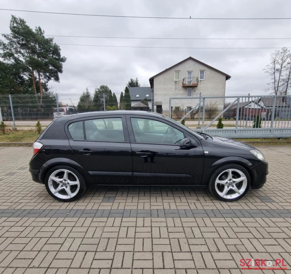 2004' Opel Astra photo #6