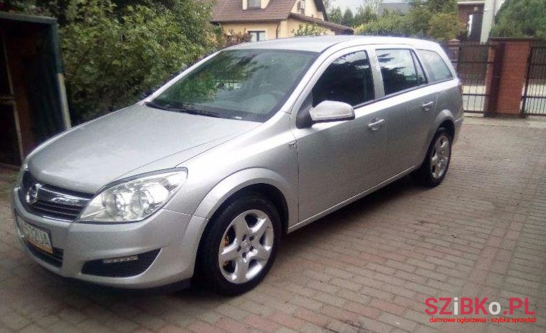 2009' Opel Astra photo #2