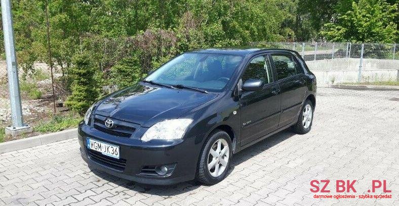 2005' Toyota Corolla photo #1