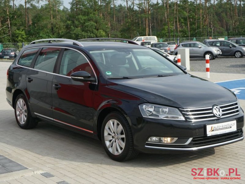 2012' Volkswagen Passat photo #2