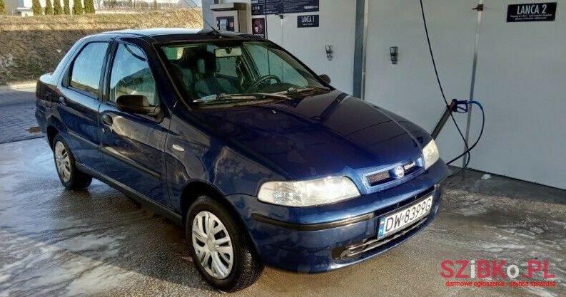 2003' Fiat Albea photo #1