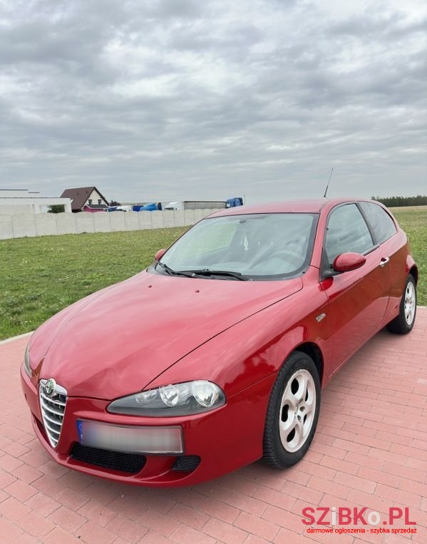 2009' Alfa Romeo 147 photo #2