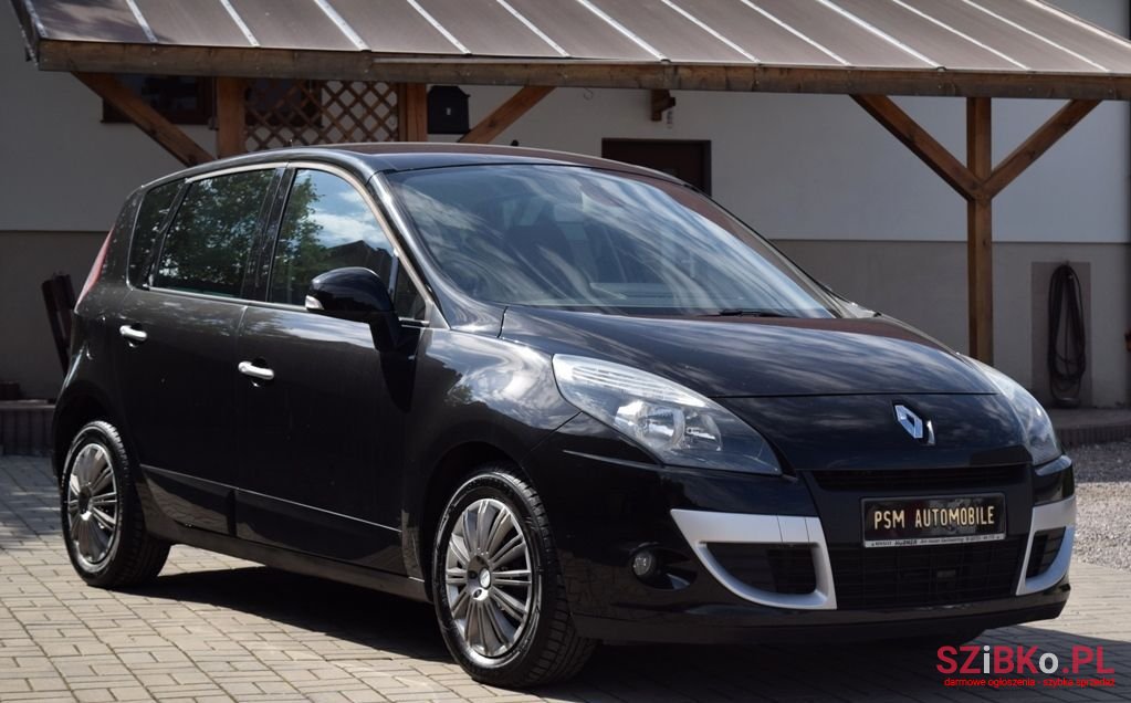 2009' Renault Scenic photo #4