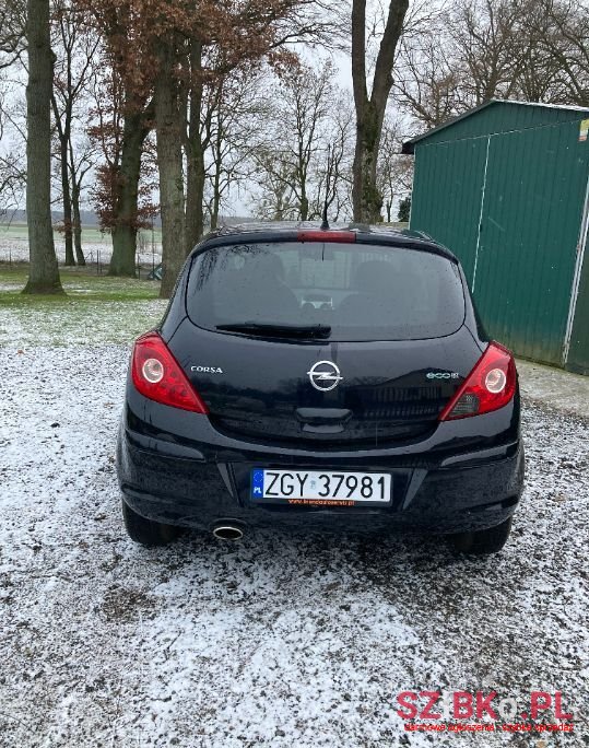2011' Opel Corsa photo #3