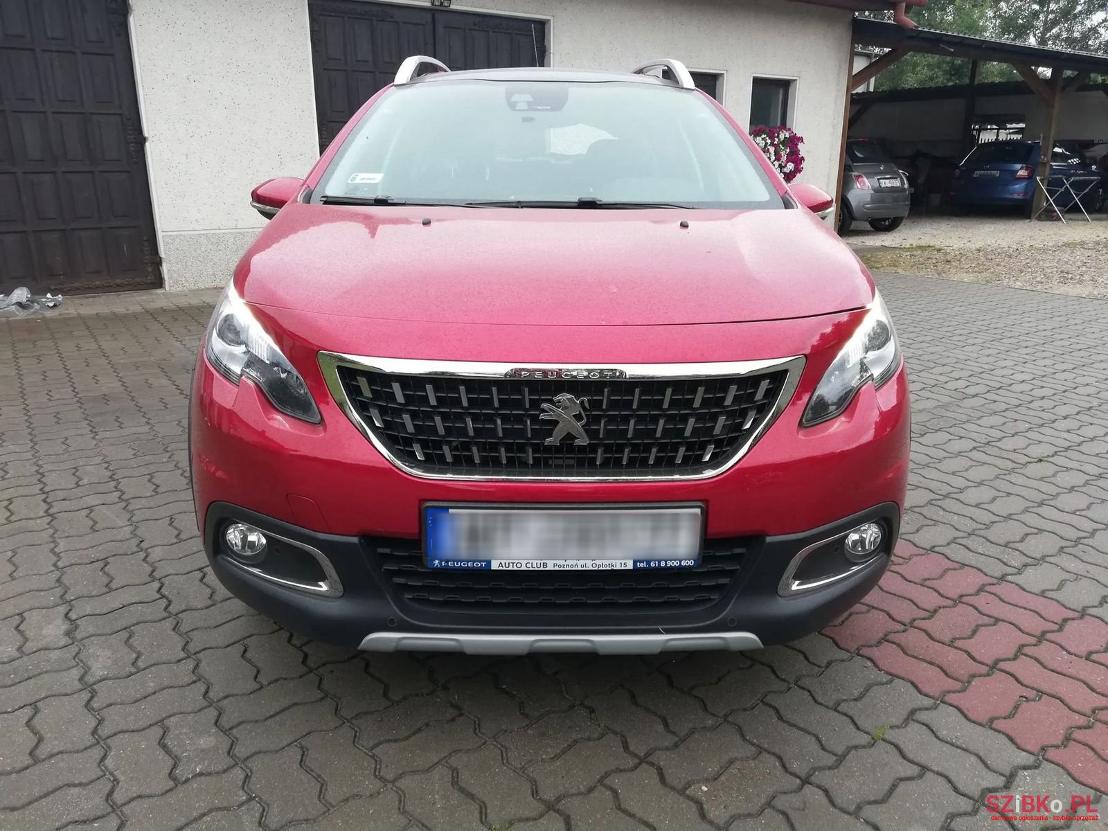 2016' Peugeot 2008 photo #2