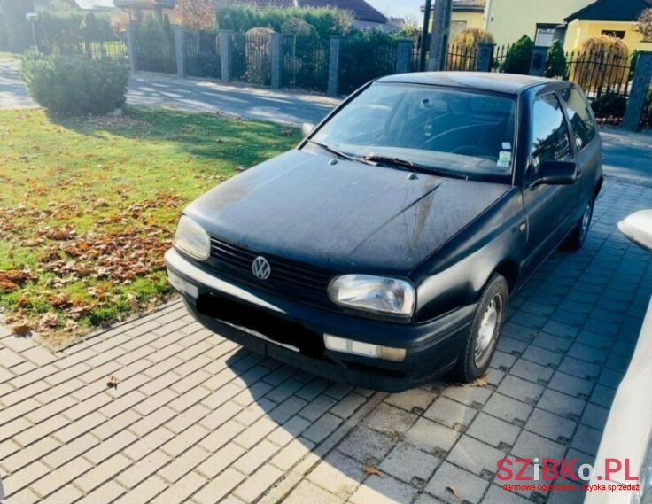 1997' Volkswagen Golf photo #1