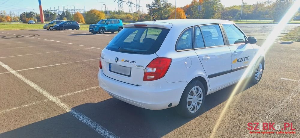 2013' Skoda Fabia photo #4