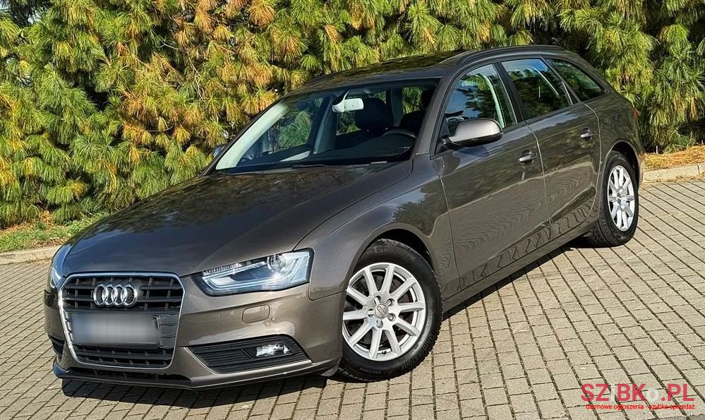 2015' Audi A4 Avant photo #1
