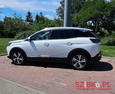 2021' Peugeot 3008 photo #2