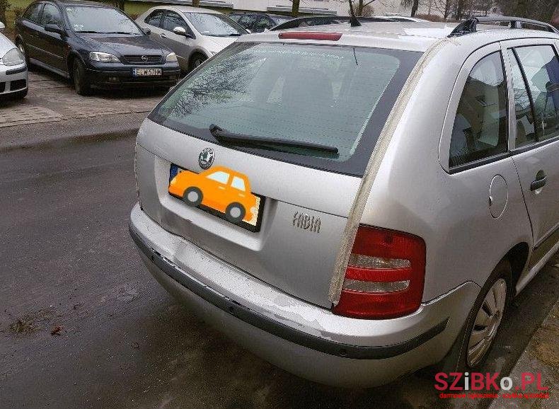 2004' Skoda Fabia photo #2