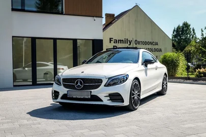 2021' Mercedes-Benz C-Class 200