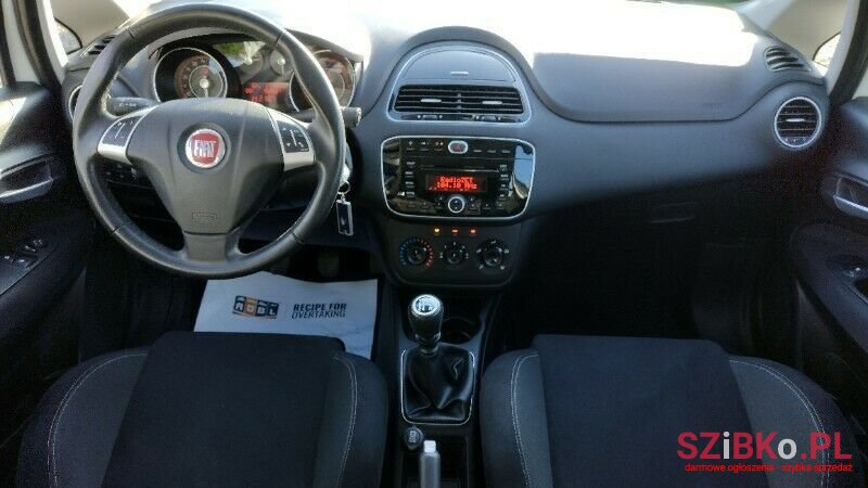 2013' Fiat Punto photo #1