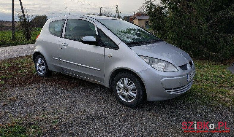 2005' Mitsubishi Colt photo #1