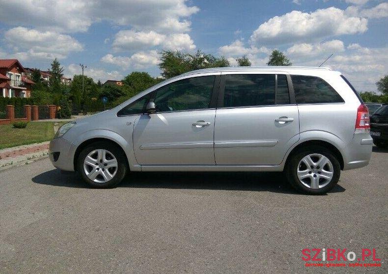 2008' Opel Zafira photo #1