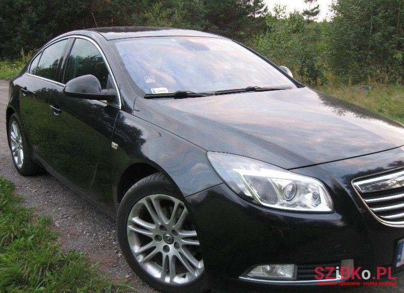 2011' Opel Insignia photo #1