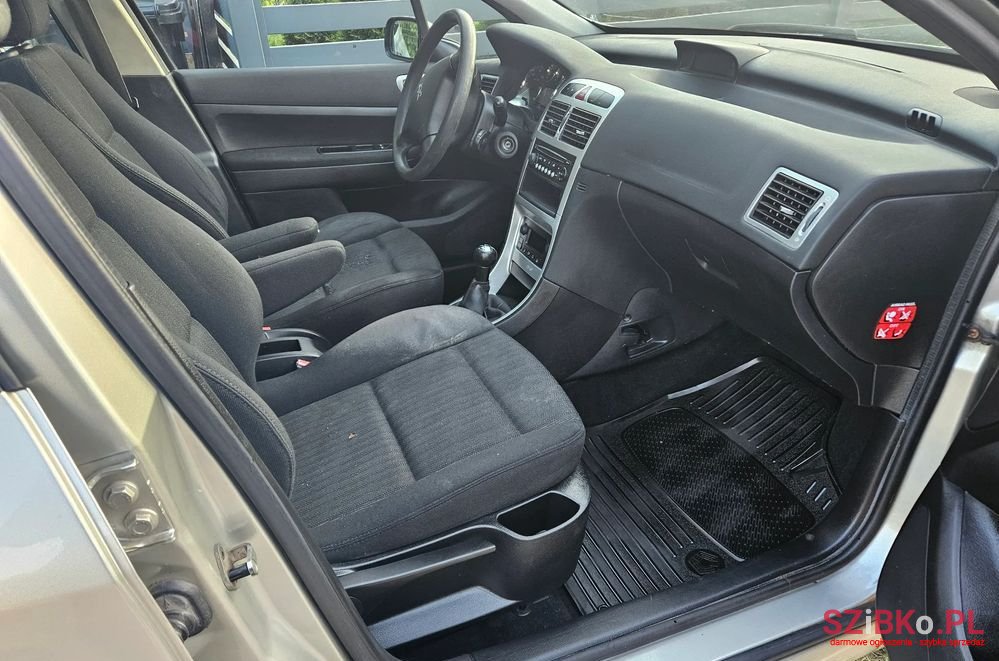 2007' Peugeot 307 1.6 Hdi Sporty photo #6