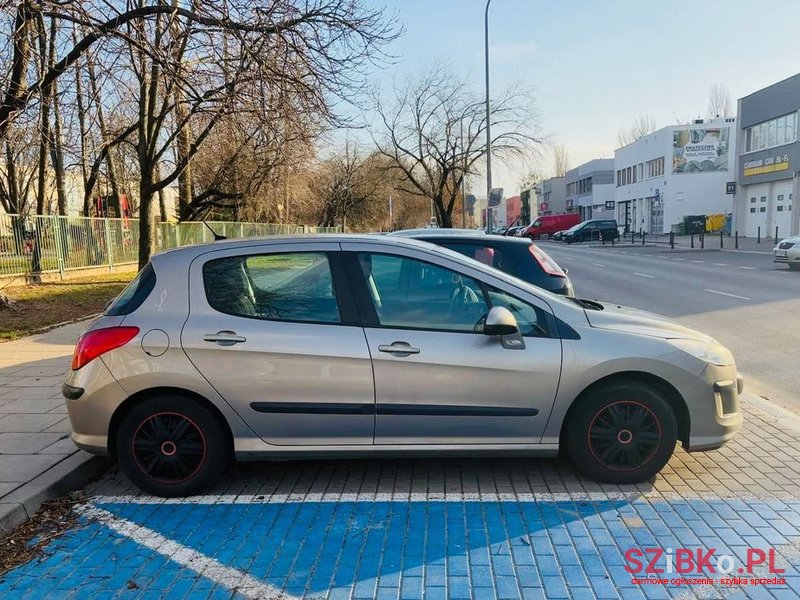 2010' Peugeot 308 photo #1