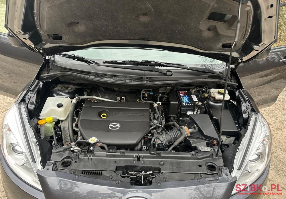 2016' Mazda 5 photo #2