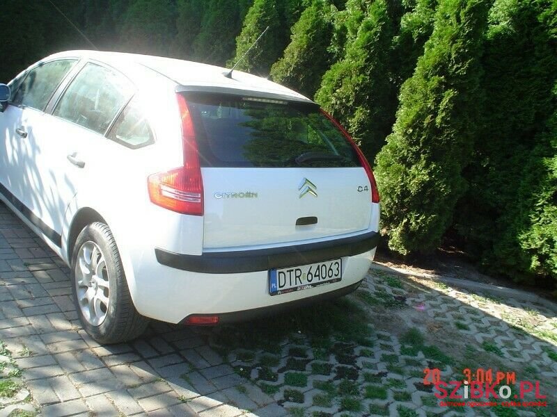 2008' Citroen C4 photo #2