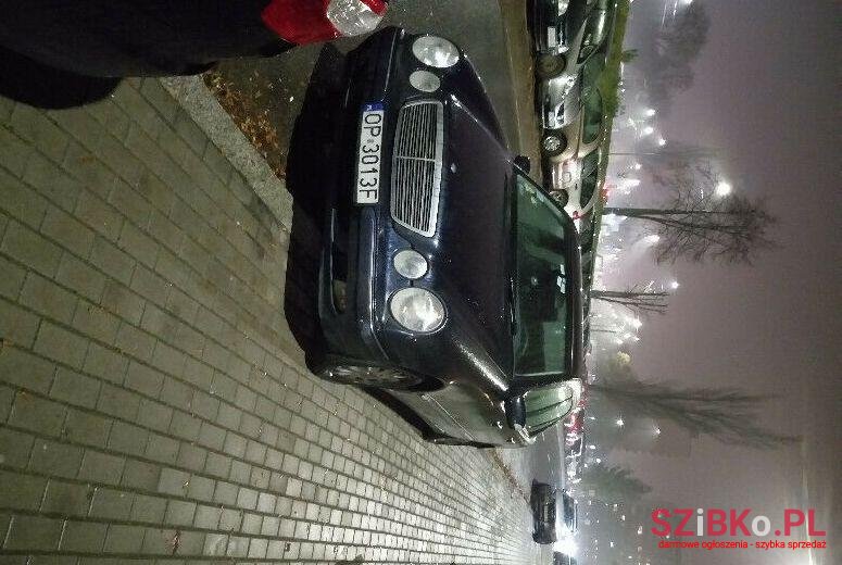 2001' Mercedes-Benz Klasa E photo #1