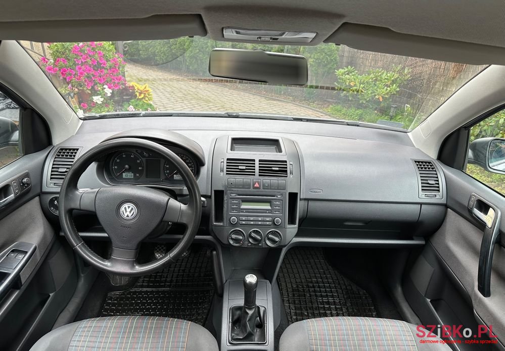 2007' Volkswagen Polo photo #3