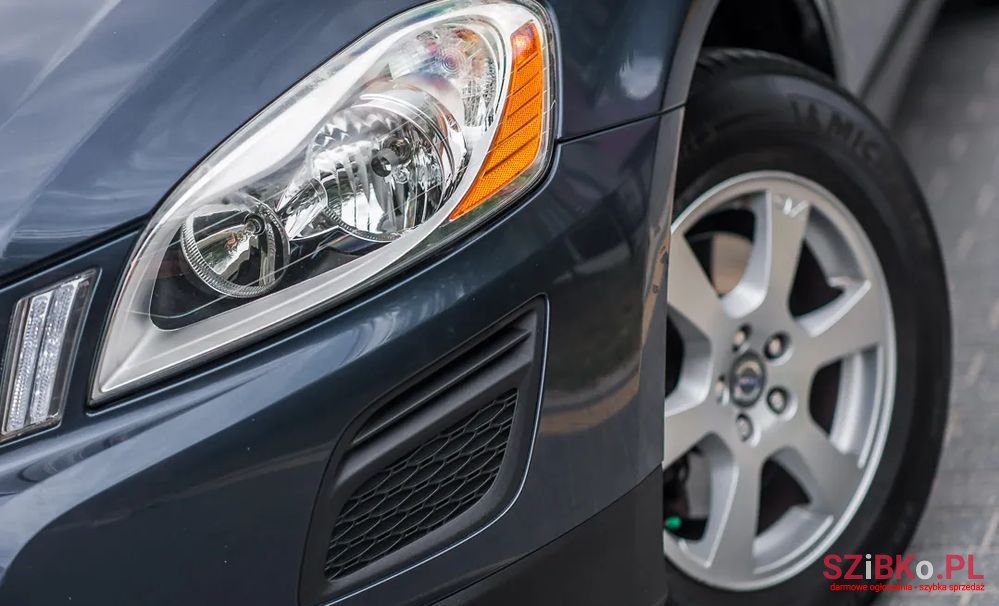 2010' Volvo Xc 60 D4 Kinetic photo #6