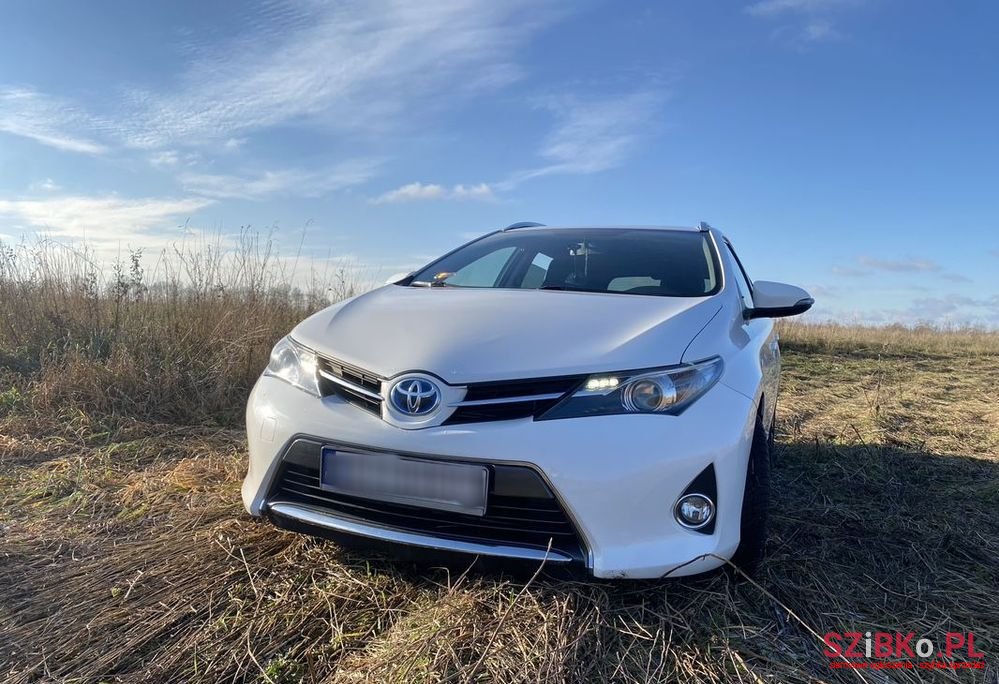 2014' Toyota Auris photo #1