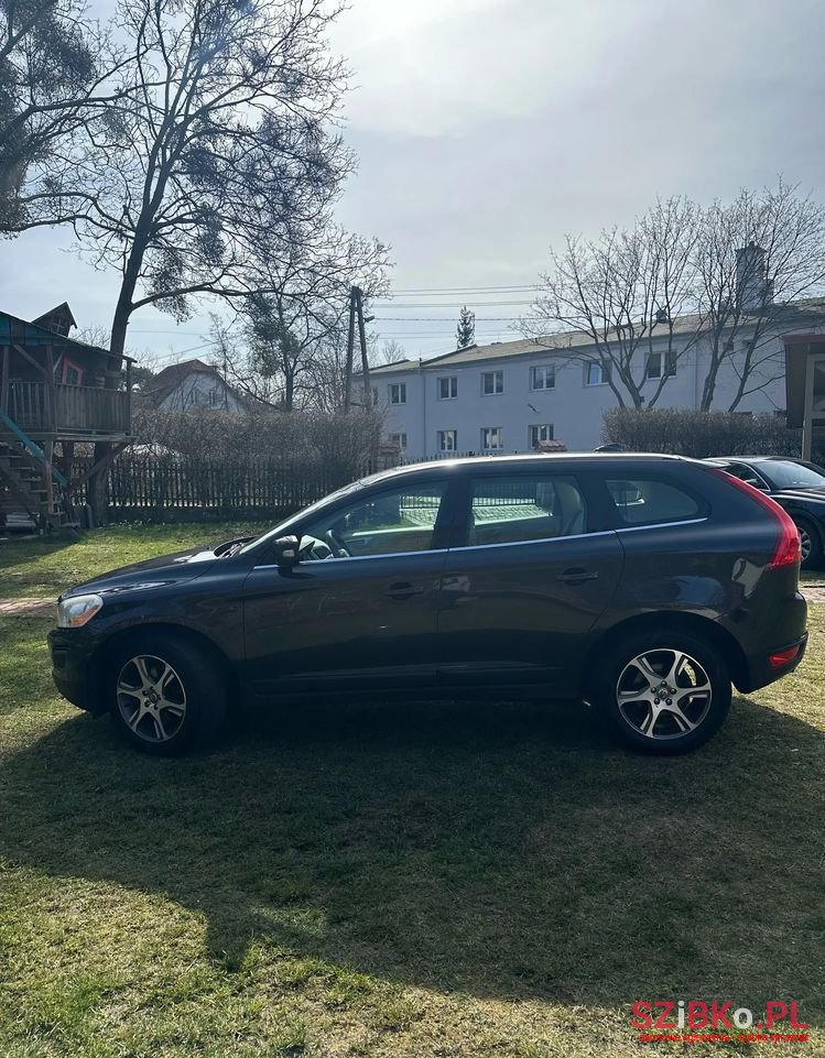 2011' Volvo Xc 60 D3 Summum photo #4