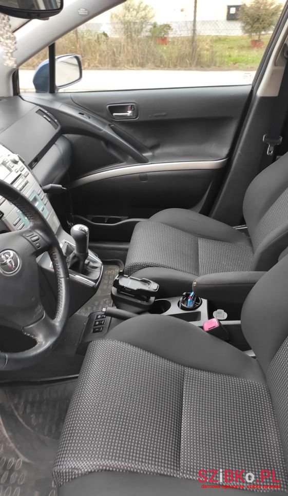 2006' Toyota Corolla Verso photo #6