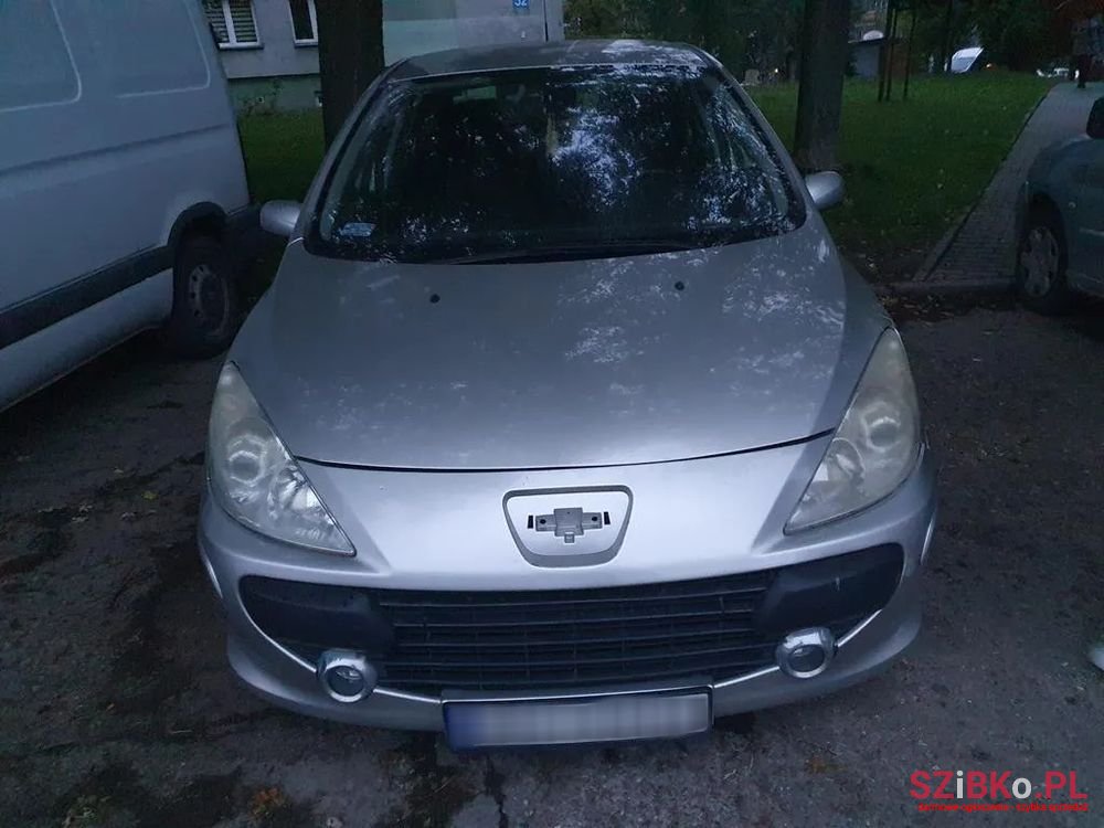 2005' Peugeot 307 photo #2