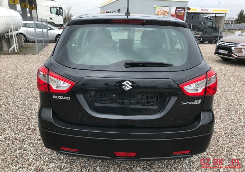 2015' Suzuki Sx4 S-Cross photo #4