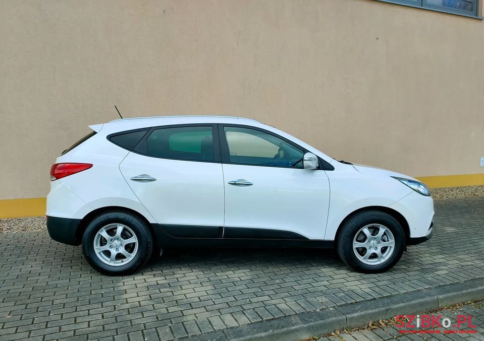 2013' Hyundai ix35 photo #2