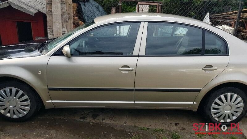 2004' Skoda Superb photo #1