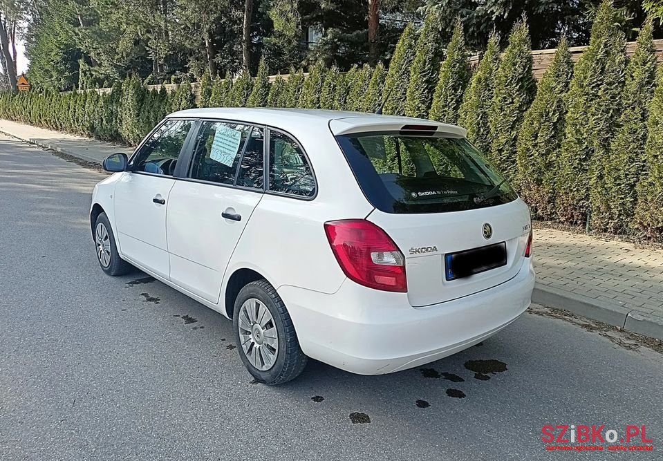 2014' Skoda Fabia photo #3