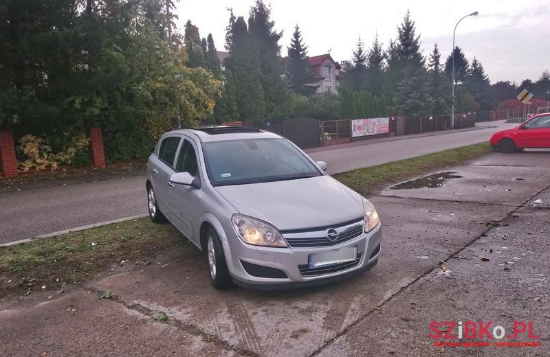 2008' Opel Astra Iii 1.7 Cdti Enjoy photo #1
